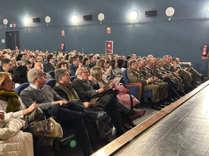 La consejera ha participado en el concierto de celebración de San Juan Bosco de la Academia de Logística de Calatayud.