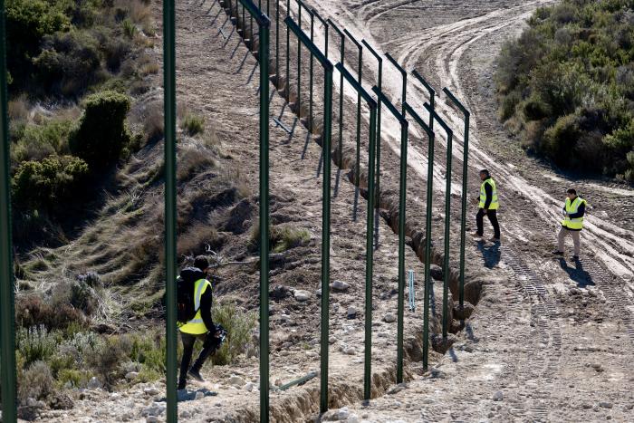 Estructura del vallado que acotará una hectárea para la aclimatación de los linces.