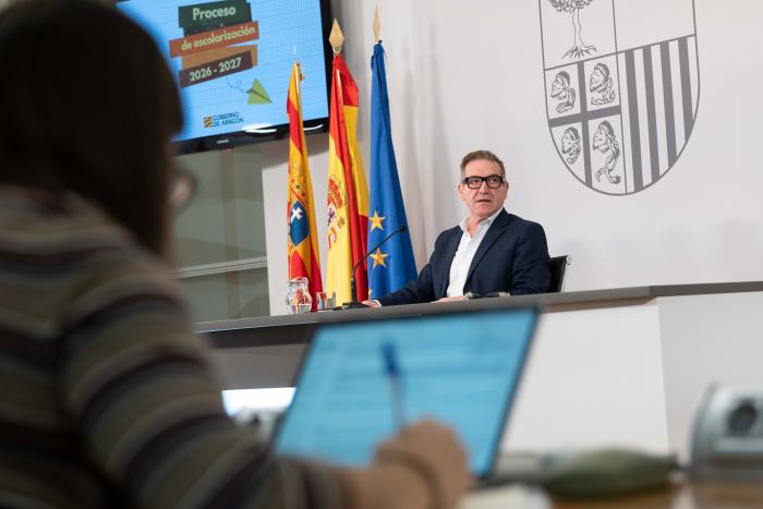 El director general de Planificación, Centros y FP, Luis Mallada, ha presentado los principales datos y las novedades del proceso de escolarización.
