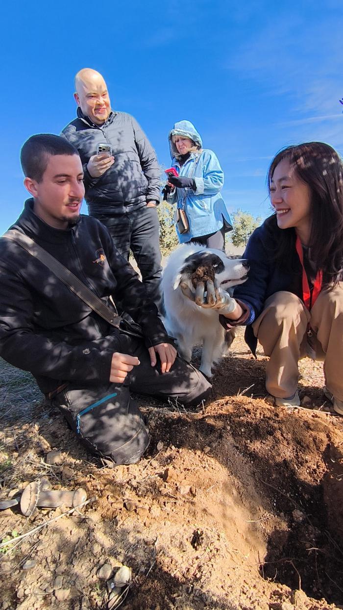 Los importadores han visitado diversos puntos de la comunidad
