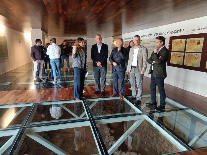 La visita a la zona expositiva del Monasterio Nuevo.