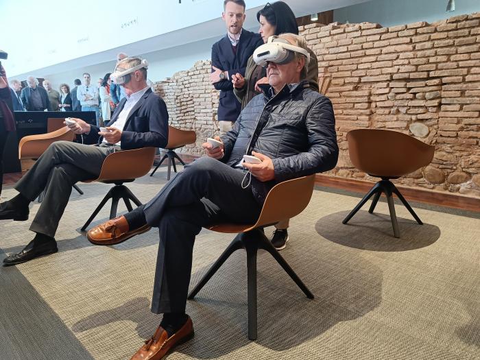 Moncada y Blasco, en el nuevo espacio de realidad virtual.