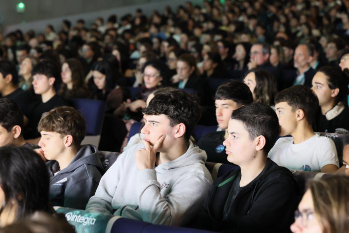 El público joven ha abarrotado hoy The Wave