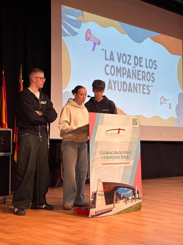Unos 300 participantes del programa Alumnado Ayudante han estado este viernes en Teruel en una jornada de convivencia