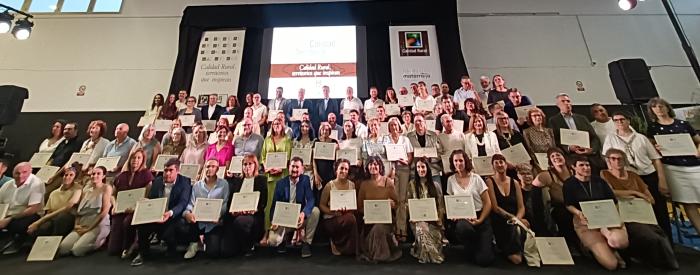 Foto de familia con las diferentes entidades y empresas acreditadas en la jornada.