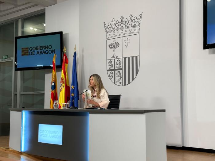 La vicepresidenta y portavoz del Gobierno de Aragón, Mar Vaquero, este jueves en rueda de prensa.
