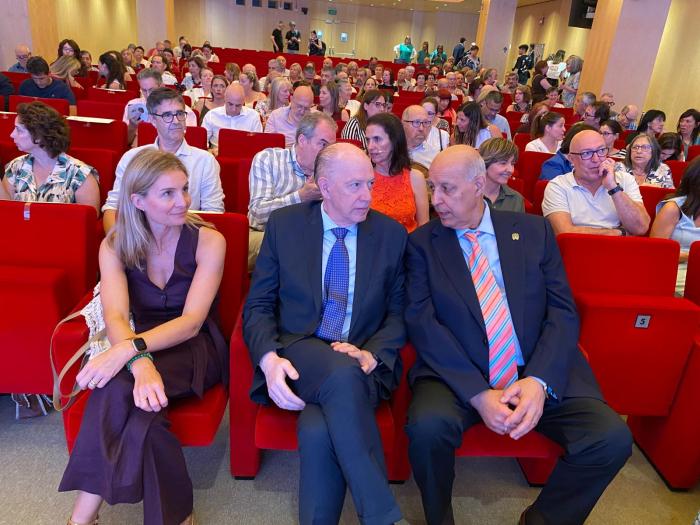 El consejero de Sanidad, Ángel Sanz, en el acto de celebración del 50 aniversario de ALCER Ebro