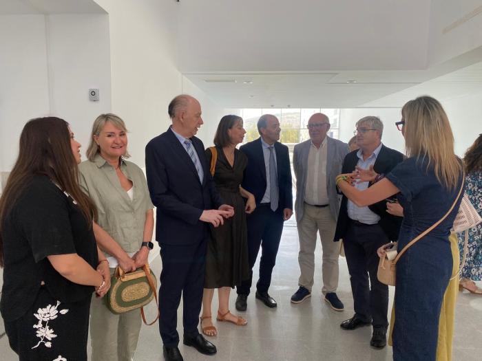 El consejero de Sanidad, Ángel Sanz, en la visita a las instalaciones del nuevo Hospital Universitario Obispo Polanco de Teruel