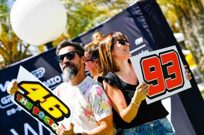 El buen ambiente en Espacio Ebro volverá a ser protagonista este domingo en el Warm Up Party de Espacio Ebro.