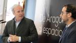 El presidente Azcón firma un convenio con PLD Space e inaugura la nave de pintura de aviones de IAC