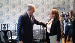 El presidente se reúne con la ministra Teresa Ribera