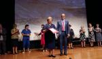 El consejero de Educación, Cultura y Deporte entrega el Premio Desideri Lombarte al Grup de Teatre Garbinada