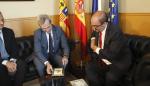 El Embajador de Francia visita  a Javier Lambán, presidente de Aragón 