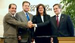 Firma del convenio para la construcción de viviendas de alquiler en la Universidad