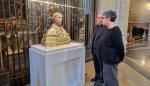 Marisancho Menjón en la presentación de la restauración del busto de San Lorenzo