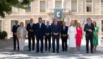 Foto de familia de la toma de posesión de los nuevos consejeros