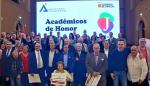 Acto de nombramiento de los nuevos miembros de honor de la Academia.