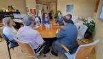 El consejero de Sanidad, José Luis Bancalero Flores, junto a la alcaldesa de Cuarte, Elena Lacalle, en la reunión en el Ayuntamiento de la localidad