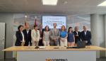 El consejero de Sanidad, J. L. Bancalero, y la directora de Salud Pública, N. Gayán, con los directores provinciales de Salud Pública y distintos jefes de servicio