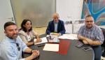 El secretario general técnico, Manuel Magdaleno, se ha reunido con los alcaldes de ambos municipios.