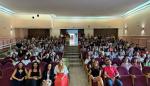 Fotografía de grupo de los asistentes a la jornada de bienvenida al profesorado.