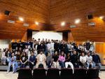Los alumnos han sido recibidos en el IES Pirámide por la directora provincial de Educación, Mónica Martínez, y el director del instituto.