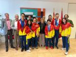La consejera y la directora general de Deporte han mantenido este martes un encuentro con los deportistas de Special Olympics Aragón que compitieron en Turín.