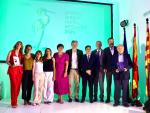 Foto de familia con los premiados.