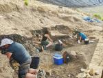 Campaña de excavación que se está llevando a cabo en el yacimiento de mamíferos Las Casiones en Villalba Baja.