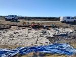 Trabajos de excavación de la Fundación Dinópolis en el yacimiento de icnitas de dinosaurios «Santa Ana» en Ababuj (Teruel).
