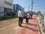 La directora general de Promoción Industrial e Innovación, Mar Paños, durante la visita con el alcalde de Calatayud