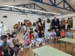 Los consejeros han acudido a la jornada de vacunación escolar, que comienza hoy en Aragón.