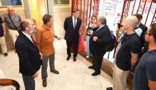 Lambán firma la recepción del inmueble del Centro Aragonés de Barcelona