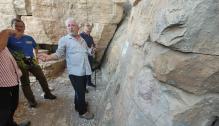 El consejero de Educación, Cultura y Deporte del Gobierno de Aragón, Felipe Faci, en el Parque Cultural del Río Martín