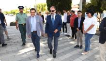 Lambán visita las obras del centro de mayores de Mequinenza