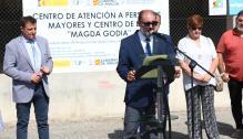 Lambán visita las obras del centro de mayores de Mequinenza