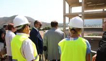 Lambán visita las obras del centro de mayores de Mequinenza
