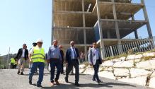 Lambán visita las obras del centro de mayores de Mequinenza