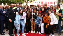 Lambán asiste a la fiesta de la vendimia de Cariñena
