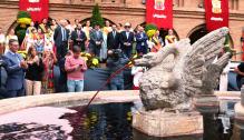 Lambán asiste a la fiesta de la vendimia de Cariñena