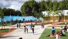 El Presidente de Aragón visita las instalaciones del CEIP María Zambrano