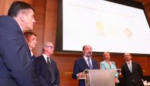 Lambán asiste a la presentación de un proyecto de economía circular en la bodega Sommos