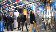Lambán visita la Plataforma Europa de INDITEX y su nueva ampliación