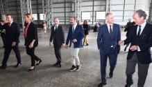 Lambán visita la Plataforma Europa de INDITEX y su nueva ampliación