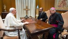 Lambán invita al Papa a visitar Zaragoza, reivindica los nexos del Reino de Aragón con la autoridad pontificia y solicita la rehabilitación del Papa Luna