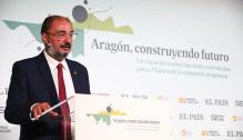 Lambán participa en el foro "Aragón, construyendo futuro"