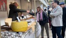 Mayte Pérez visita la Feria de Aguaviva