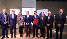 Javier Sierra recibe el Premio de las Letras Aragonesas