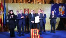 Entrega de la Medalla de El Justicia de Aragón al pueblo aragonés