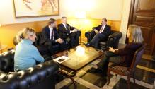 El Presidente de Aragón mantiene una reunión con el director de Amazon para abordar los proyectos de la multinacional en Aragón